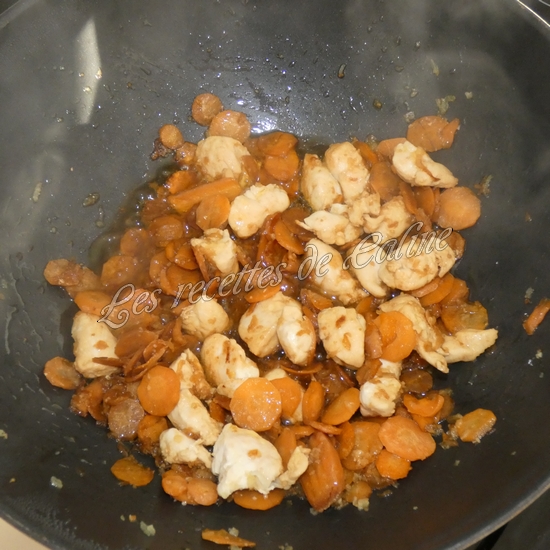 Nouilles sautées au poulet à la sauce soja10